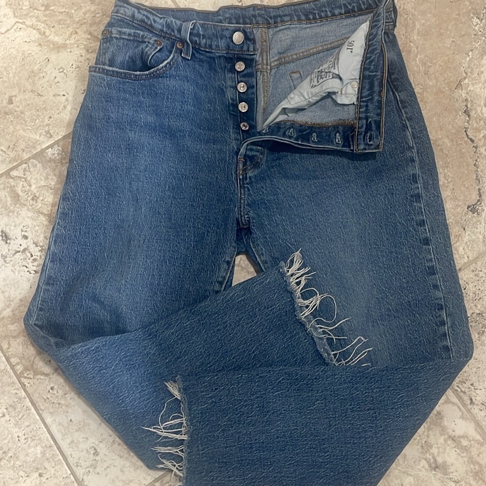 Levi’s 501 blue denim jeans button fly size 32 x 24 (Read description)